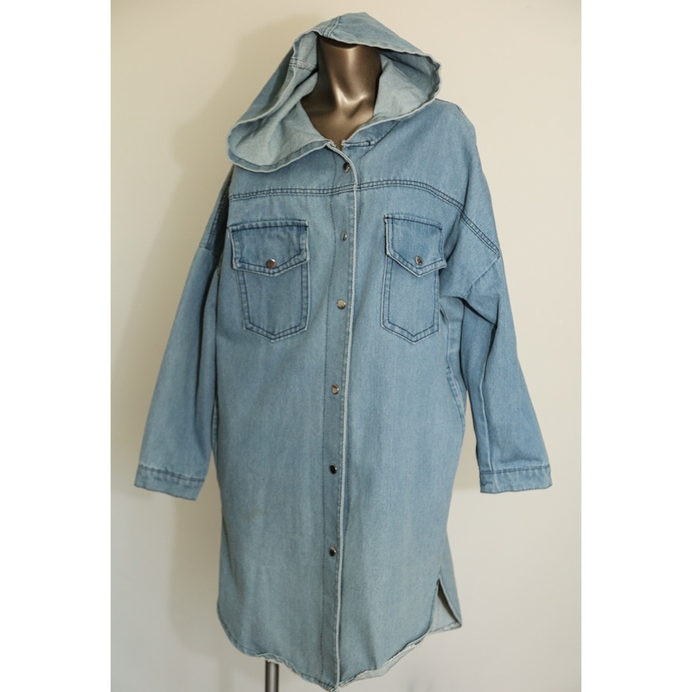 Super cute long jean jacket with hood size L